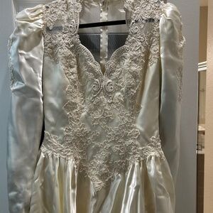 Ivory Wedding Dress